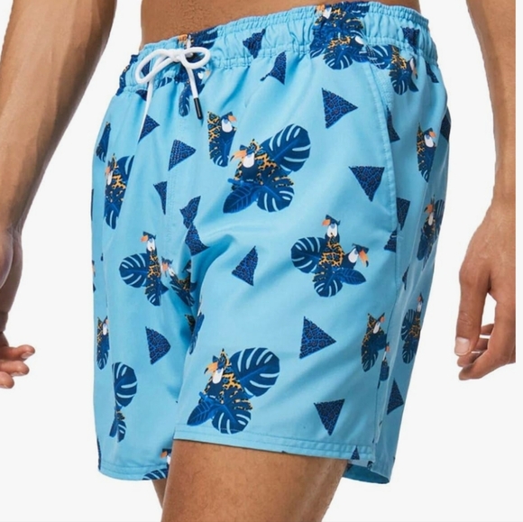 Oakley Toucan Tropical 16 Beach  Shorts, Swim‎ Trunks. Size XL - Picture 1 of 8